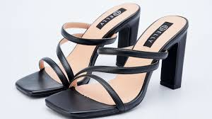 Giày sandal nữ